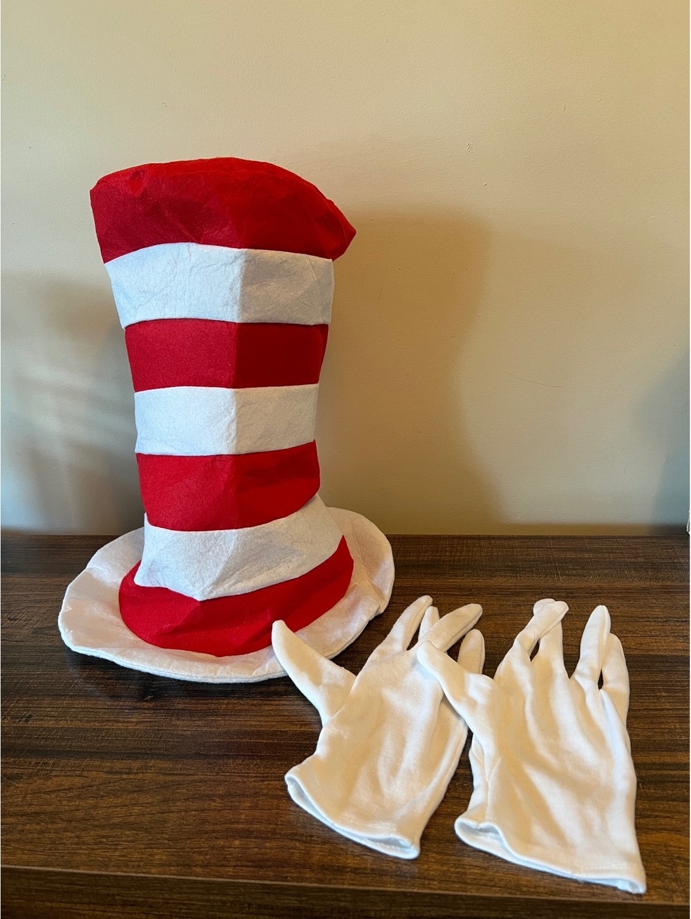 Kids Dr Seuss Red and White Striped Tall Hat with White Gloves Costume Set